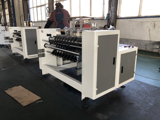 1200mm Bilgisayarlı Bölme Slotter Montaj Gürültülü Karton Kutusu Makinesi