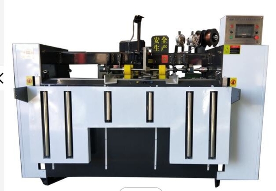 Yarı Otomatik 2000mm Oluklu Kutu Dikiş Makinesi Karton Zımba Tel Pnömatik Tahrikli